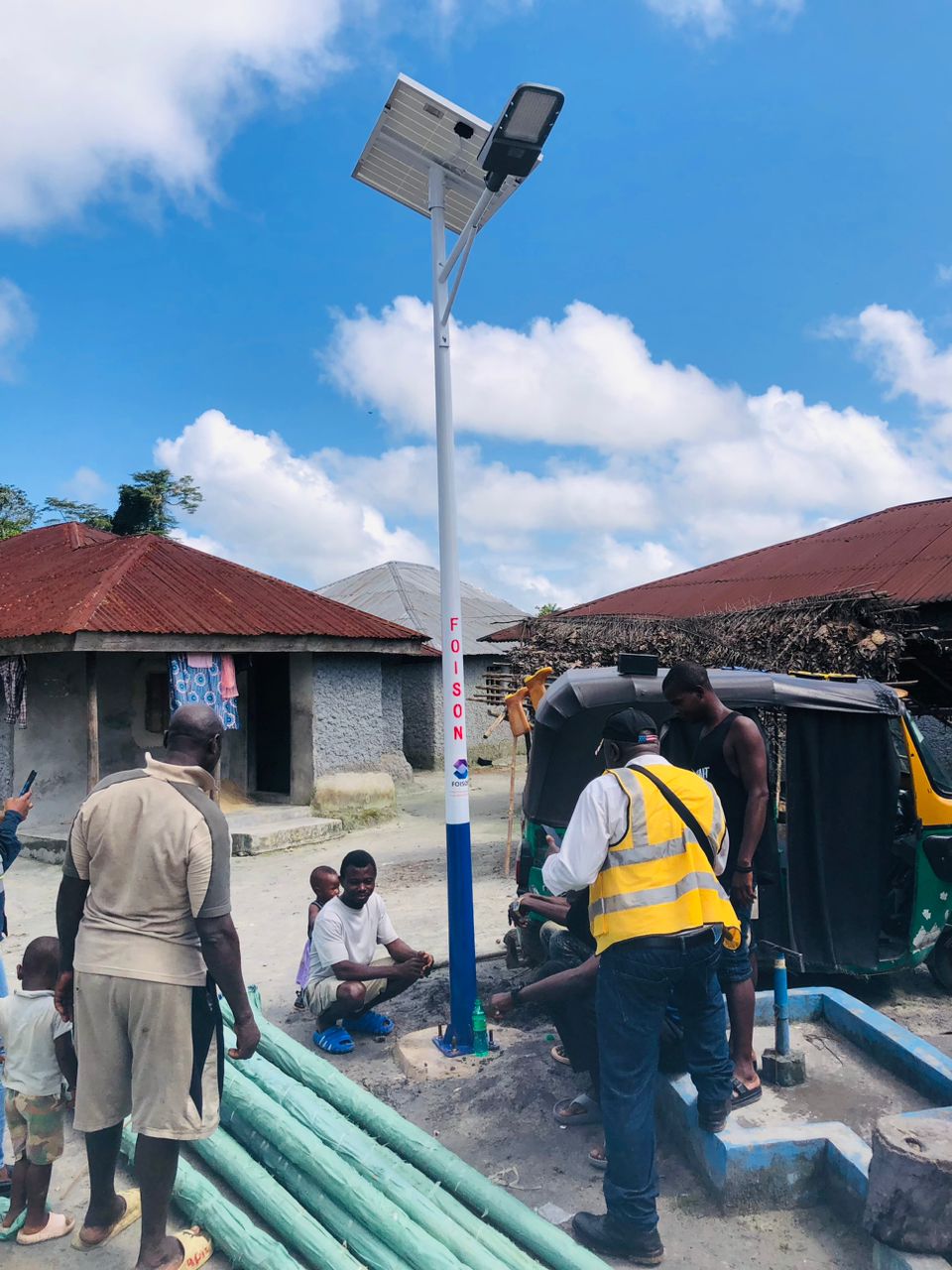 Solar Light Installation in Taninihun Village, Kongbora Chiefdom, Moyamba District Pictures of solar light installation in Taninihun village